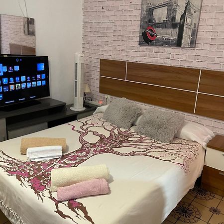 Apartamento Lulu Málaga Esterno foto